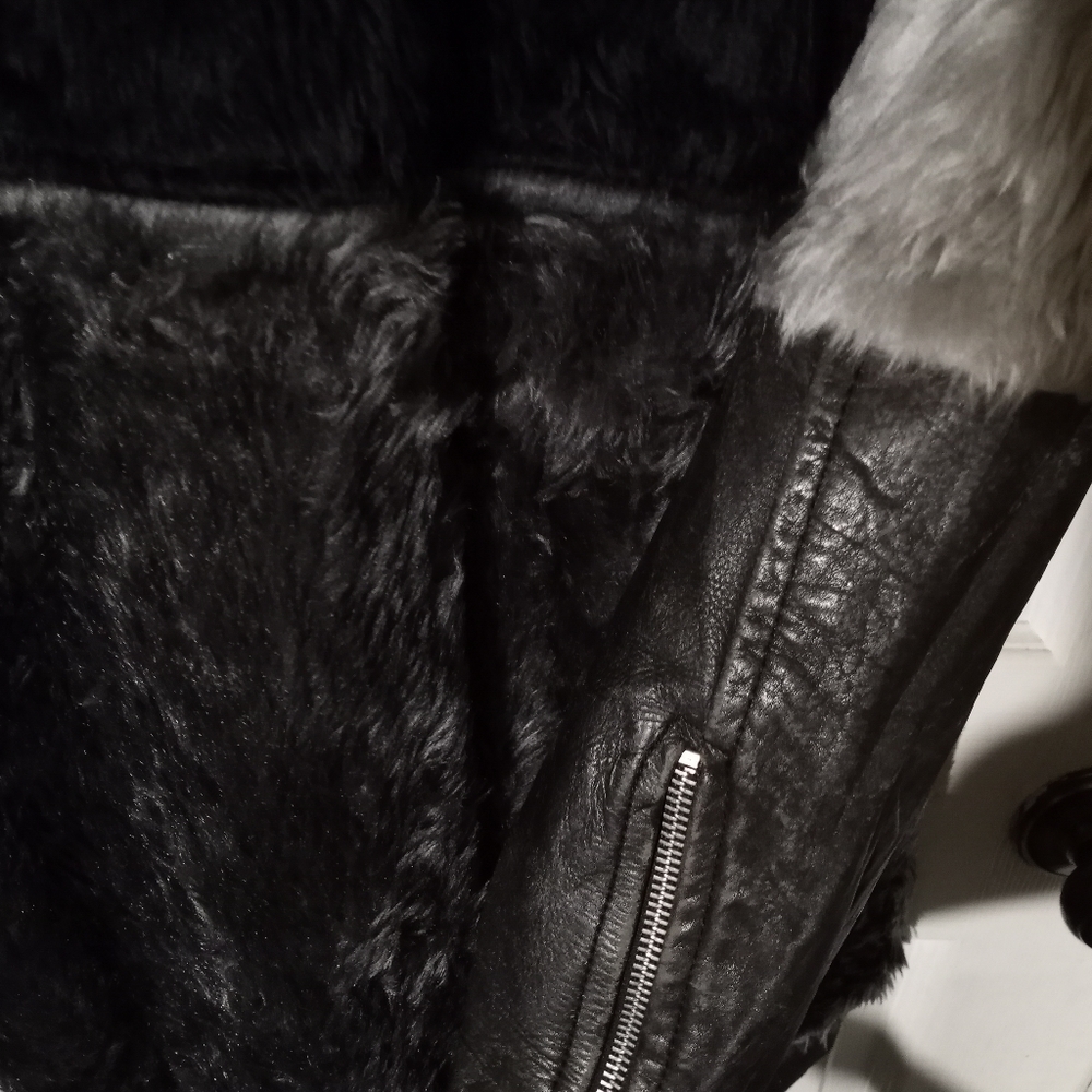 Coat - Picture 2 of 3